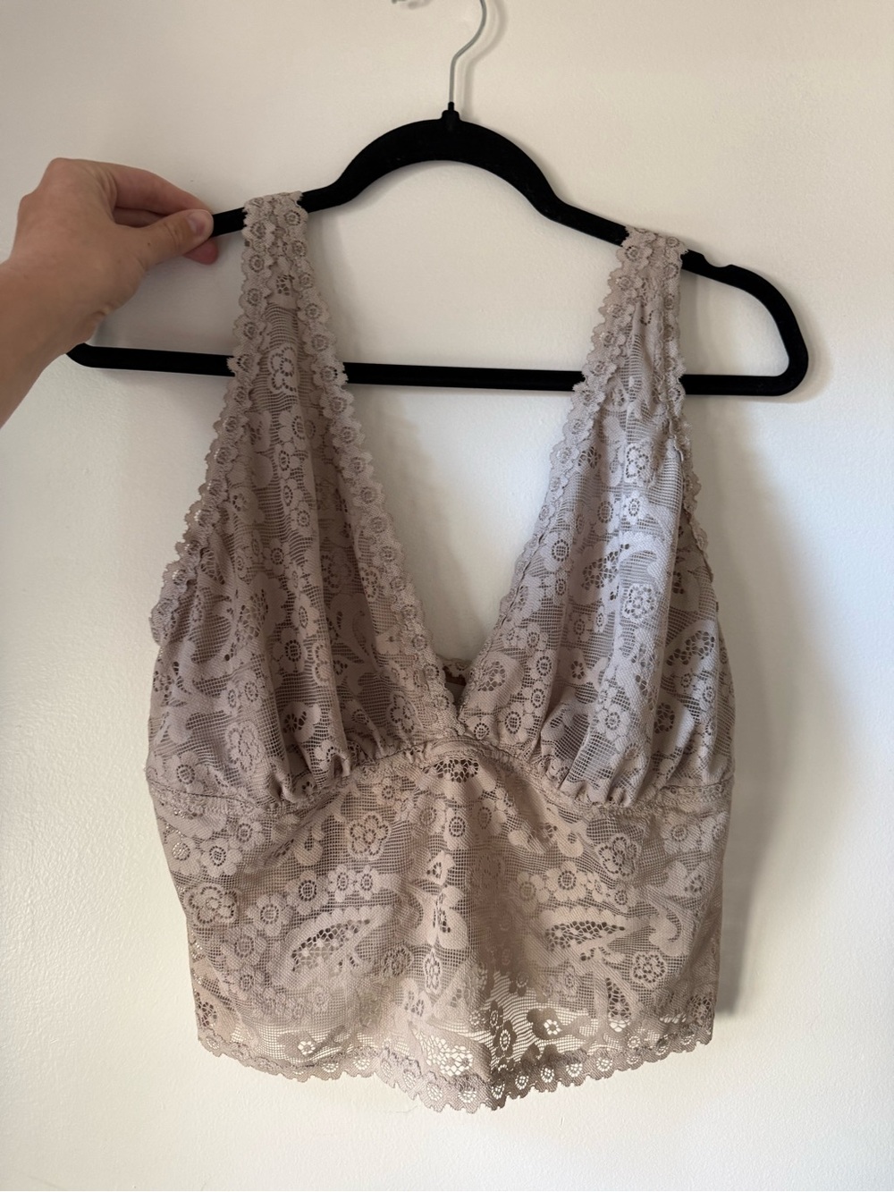x2 Aerie Show Off Paisley Lace Plunge Tank